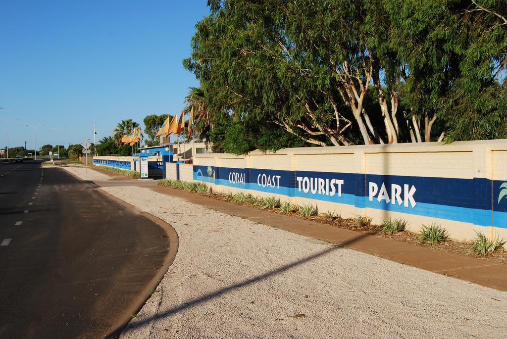 מלון קארנארבון Coral Coast Tourist Park מראה חיצוני תמונה